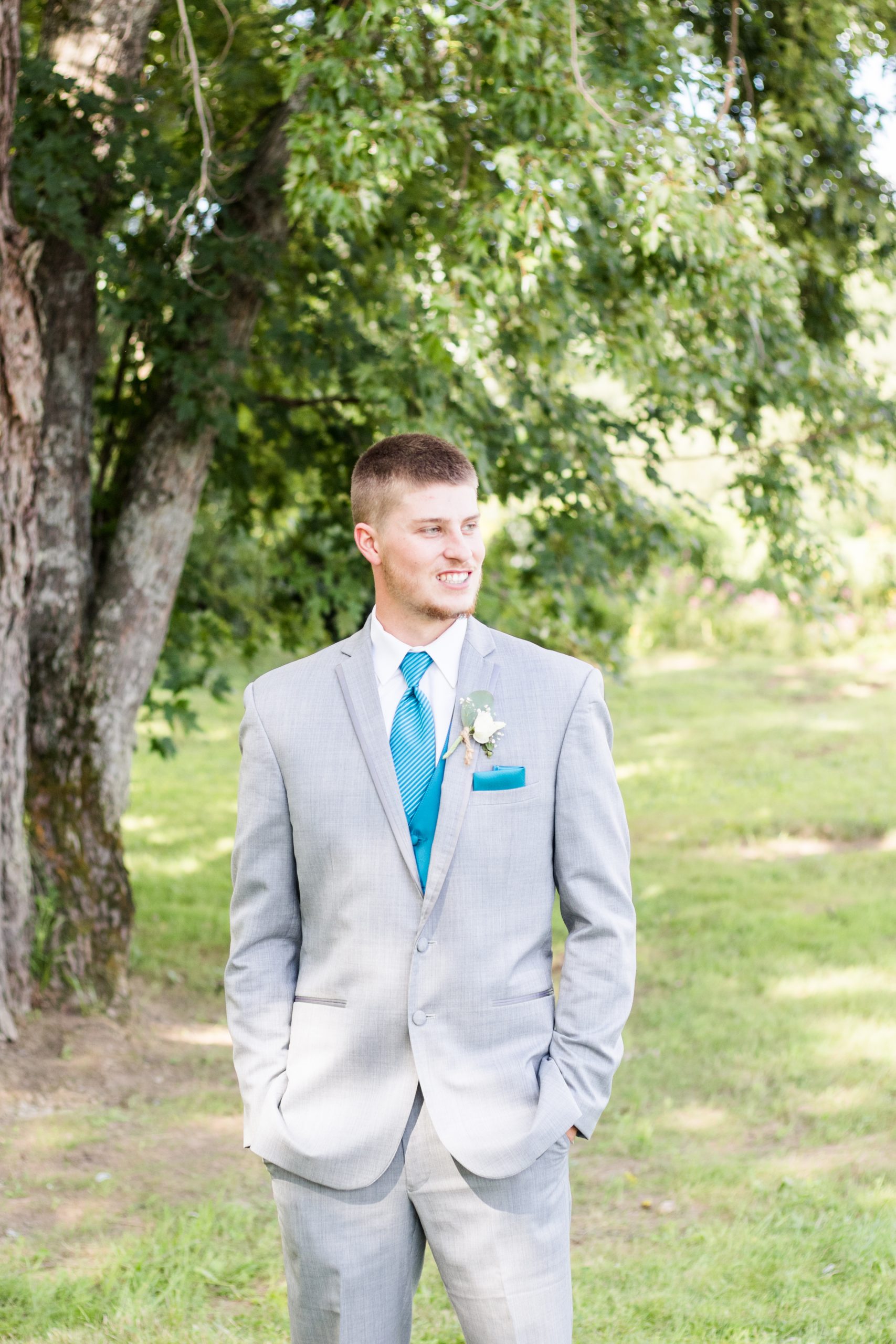 5 TIPS FOR THE GROOM ON HIS WEDDING DAY - elizabethbehanphotography.com